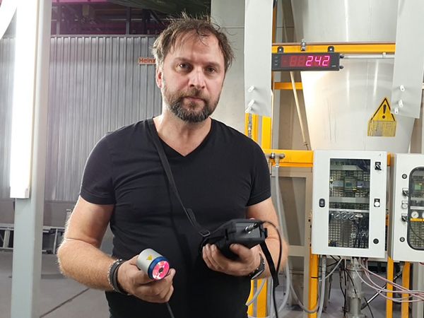 Carsten Vogelsang (WWO) über das berührungslose Messen mit dem PaintChecker Mobile